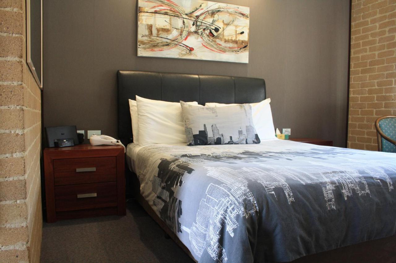 Grand Manor Motor Inn Queanbeyan Ngoại thất bức ảnh