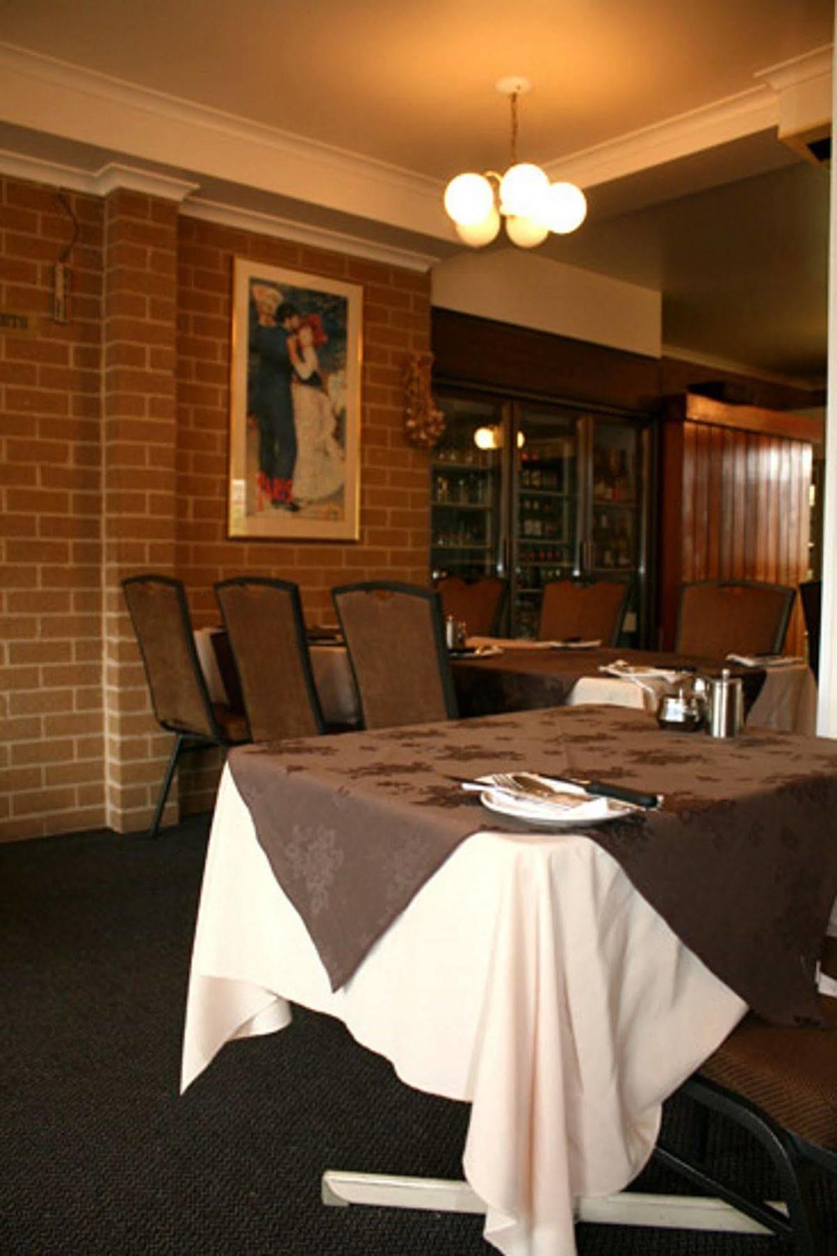 Grand Manor Motor Inn Queanbeyan Ngoại thất bức ảnh