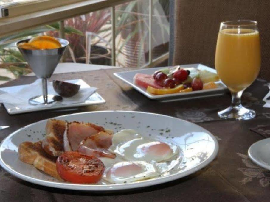 Grand Manor Motor Inn Queanbeyan Ngoại thất bức ảnh